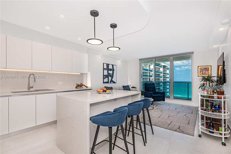 2301 Collins Ave # 1440, Miami Beach FL 33139