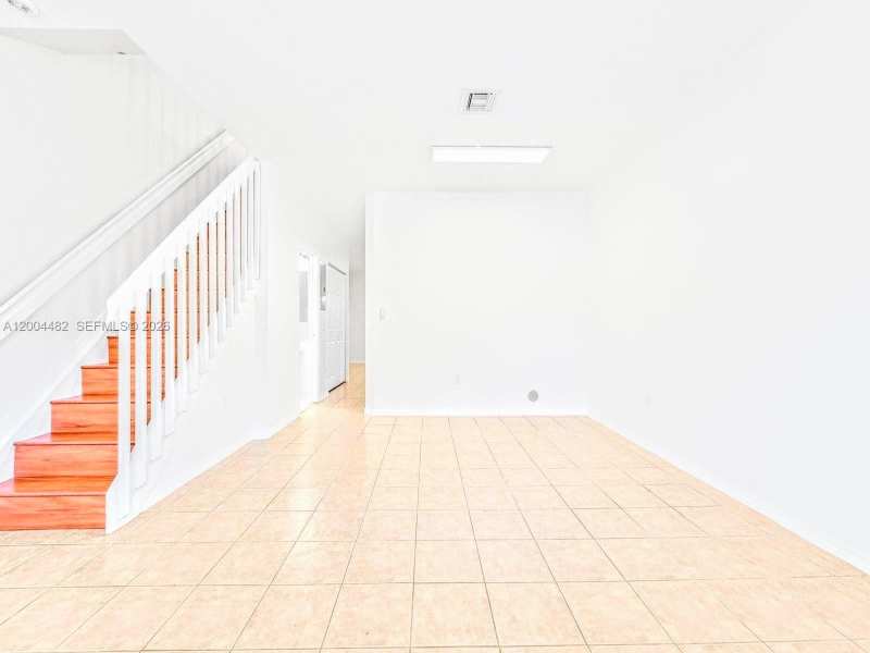 5701 NW 114th Ct # 104, Doral FL 33178