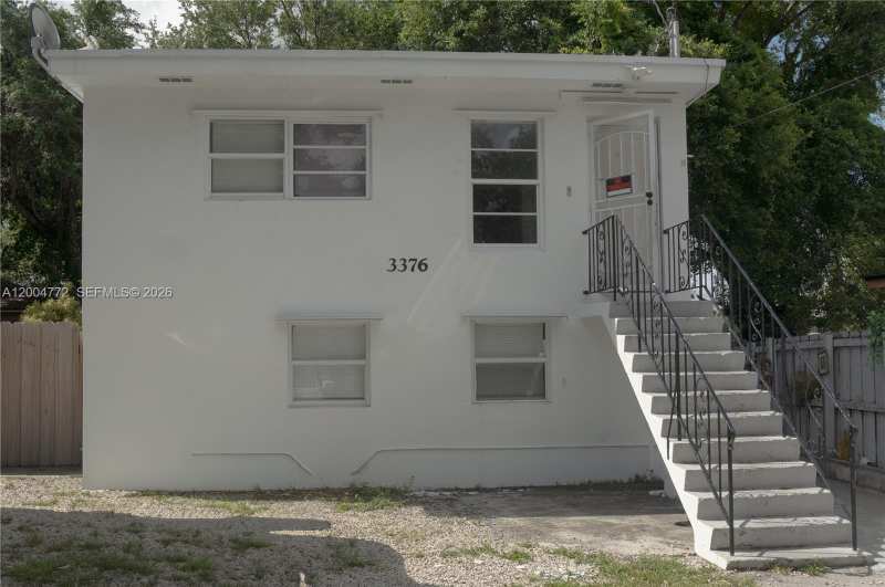 3376 NW 49th St, Miami FL 33142