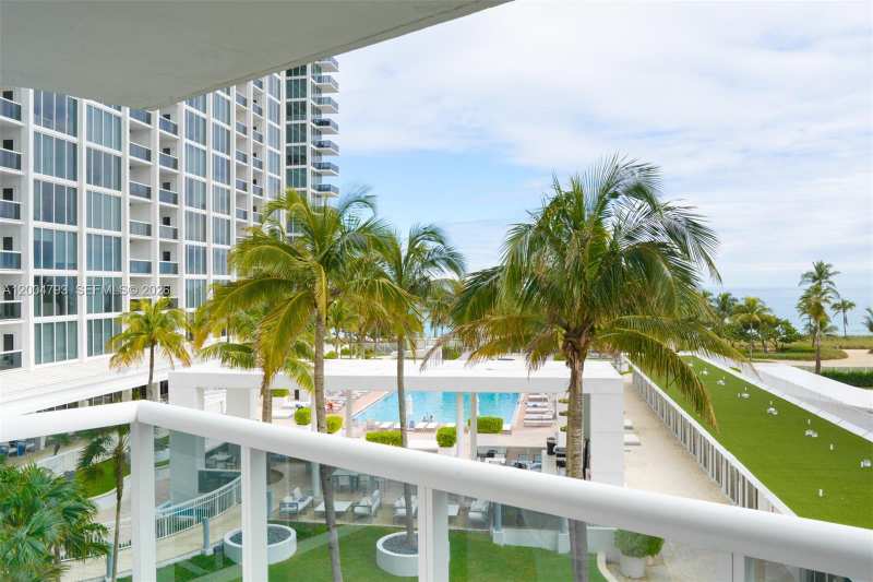 10275 Collins Ave # 320, Bal Harbour FL 33154