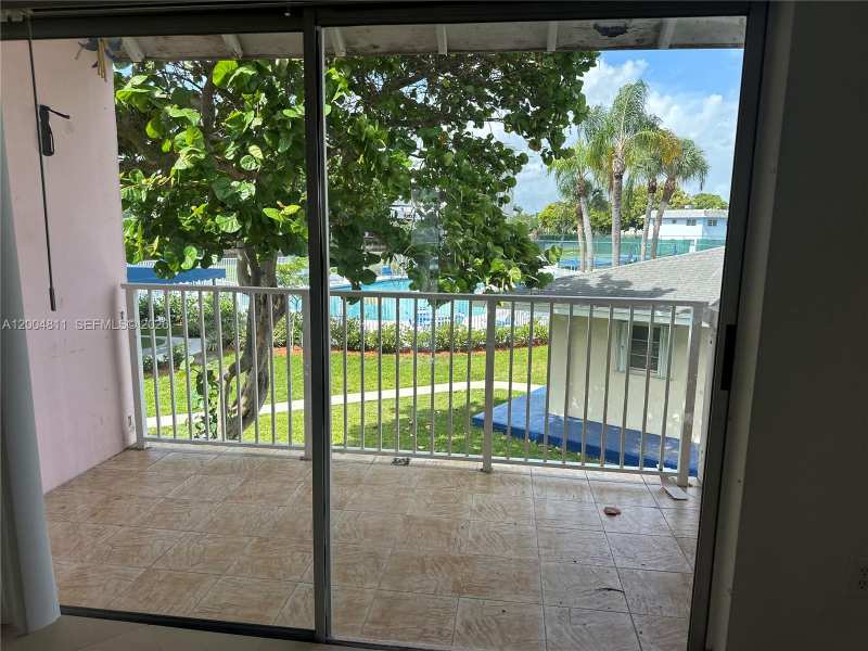7424 SW 82nd St # D216, Miami FL 33143