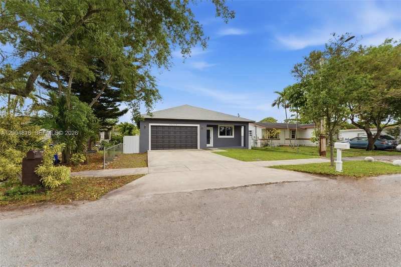 5628 Flagler St, Hollywood FL 33023