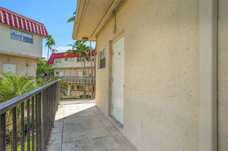 8650 SW 67th Ave # 1025, Pinecrest FL 33156