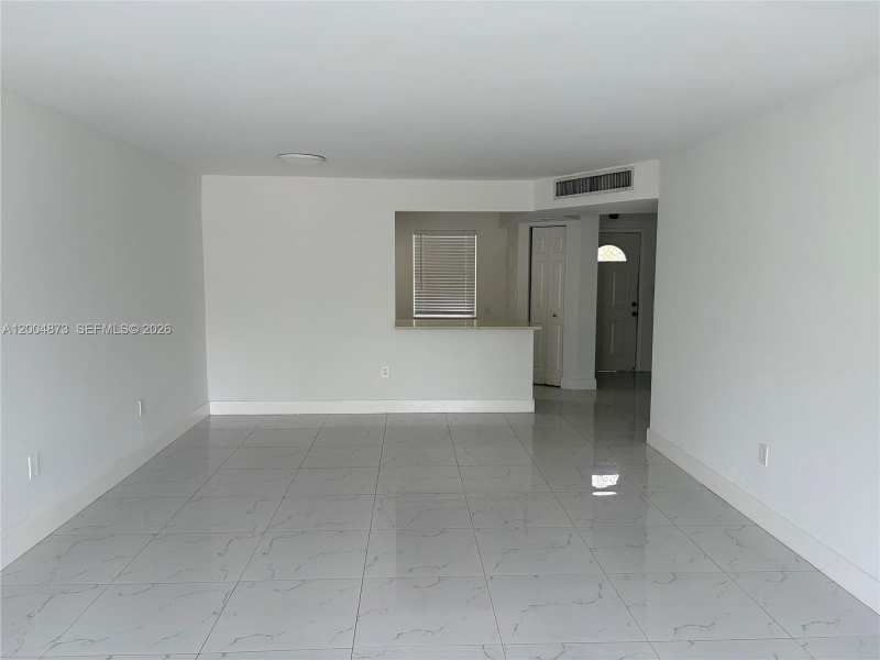 1401 NE 191st St # D201, Miami FL 33179