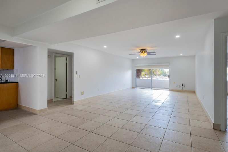 7747 SW 86th St # 205, Miami FL 33143