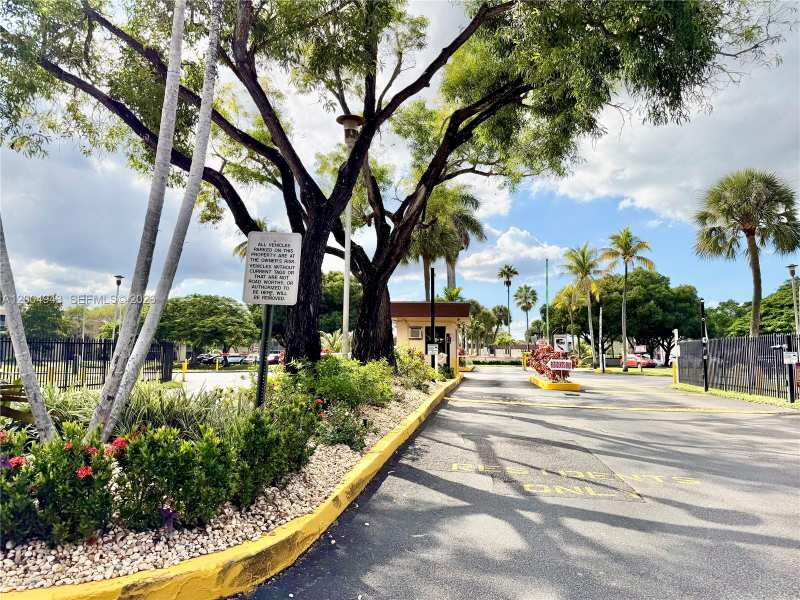 3361 NW 47th Ter # 329, Lauderdale Lakes FL 33319