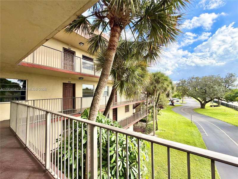 3361 NW 47th Ter # 329, Lauderdale Lakes FL 33319