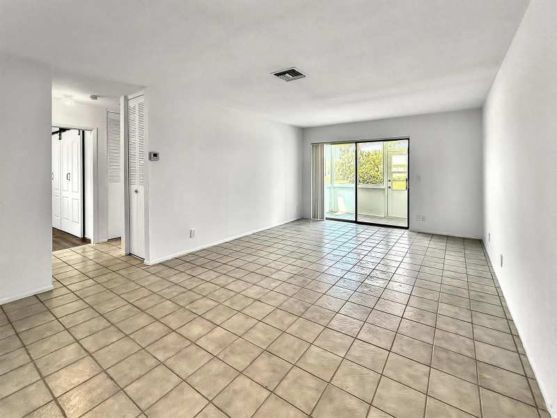 5263 Cresthaven Boulevard # A, West Palm Beach FL 33415