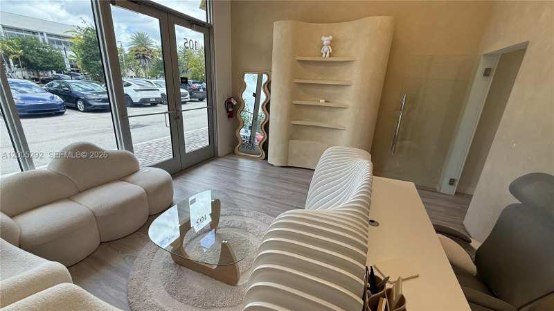 10890 NW 17th St, Sweetwater FL 33172