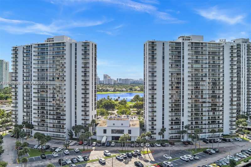 3731 N Country Club Dr # 1129, Aventura FL 33180
