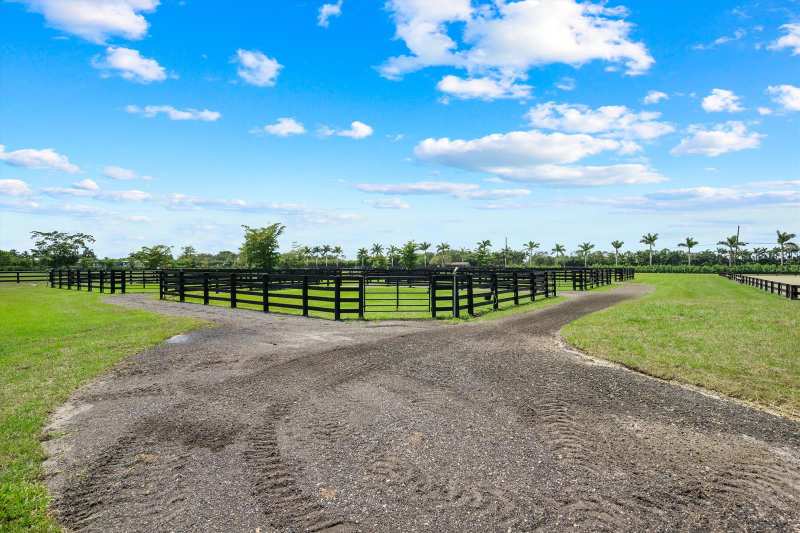 16175 Deer Path Lane, Wellington FL 33470