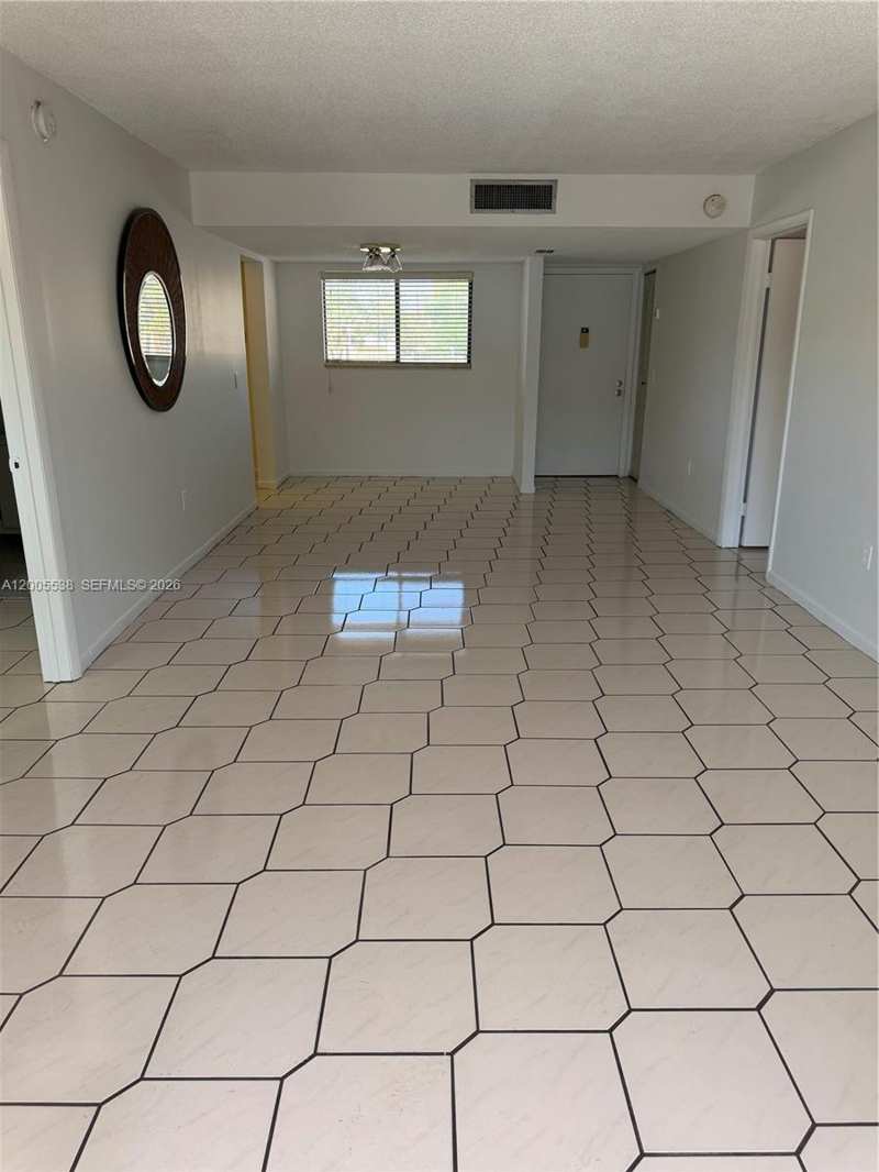 8415 SW 107th Ave # 208W, Miami FL 33173