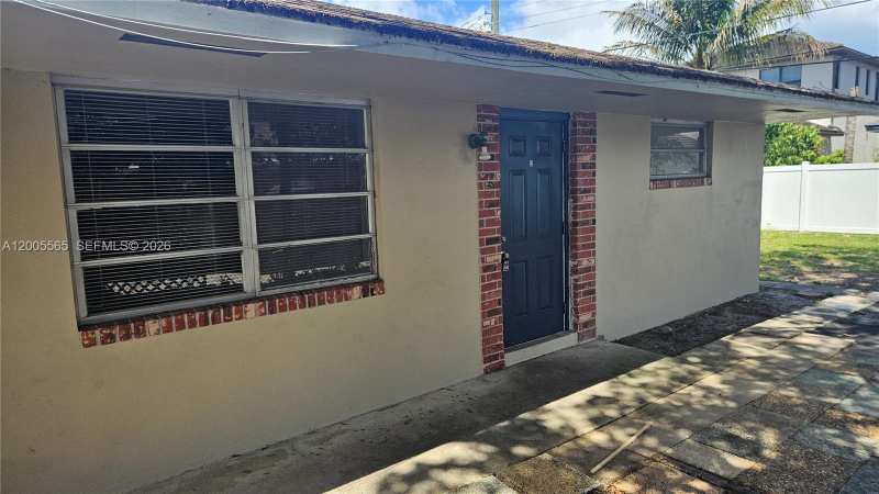 5030 SW 26th Ave # 2, Dania Beach FL 33312