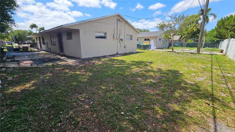 5030 SW 26th Ave # 2, Dania Beach FL 33312
