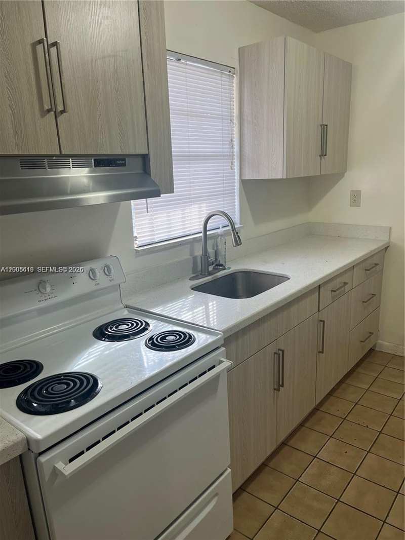 2255 W 55th St # 2, Hialeah FL 33016