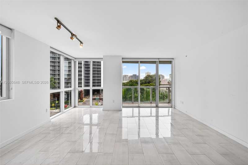 500 Brickell Ave # 501, Miami FL 33131