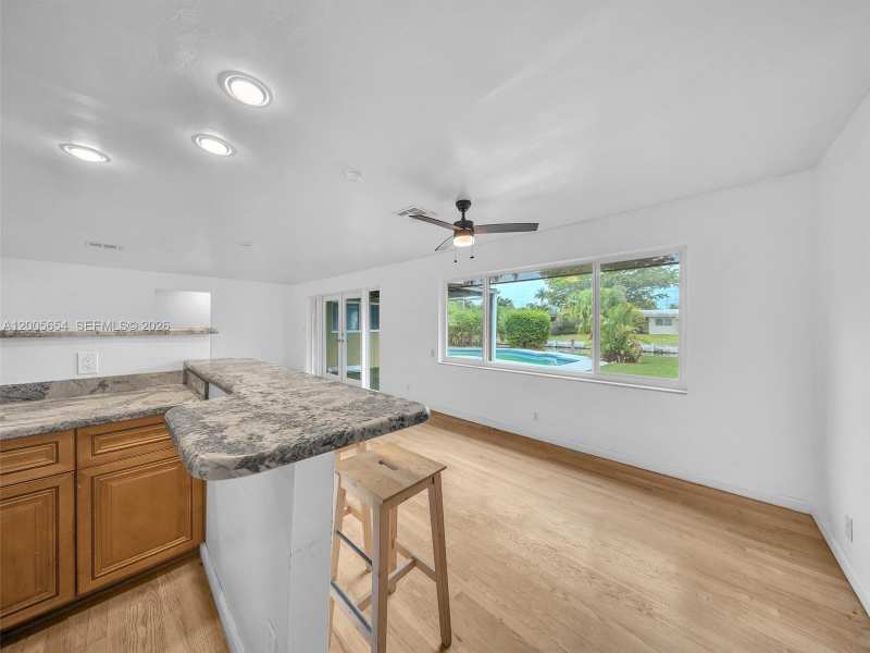 4401 NE 15th Ter, Oakland Park FL 33334