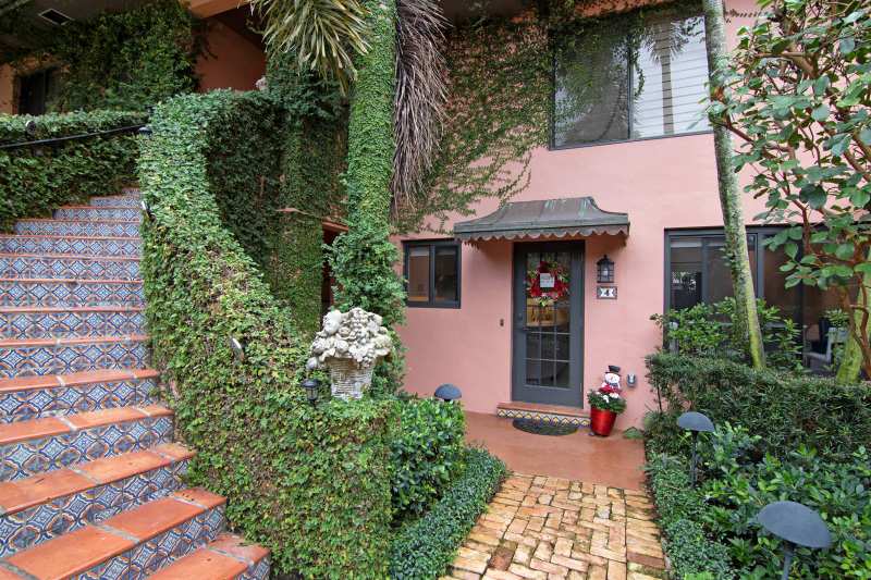 226 Chilean Avenue # 4, Palm Beach FL 33480