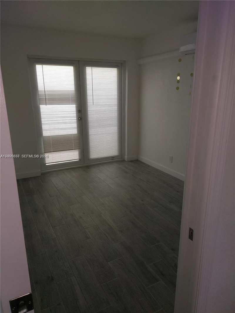 1020 SE 15th St # 1, Fort Lauderdale FL 33316