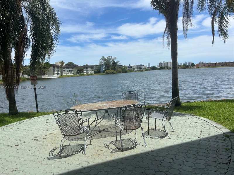 18901 NE 14th Ave # 101, Miami FL 33179