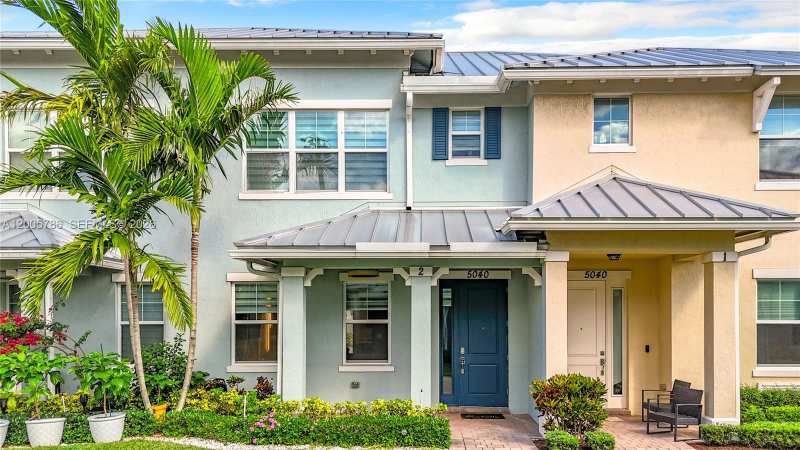 5040 Eucalyptus Dr # 2, Hollywood FL 33021