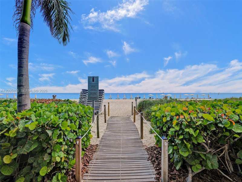 15901 Collins Ave # 2807, Sunny Isles Beach FL 33160