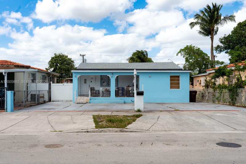 141 E 16th St, Hialeah FL 33010