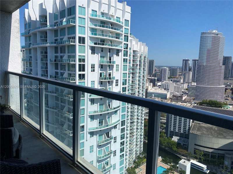 55 SE 6th St # 3905, Miami FL 33131