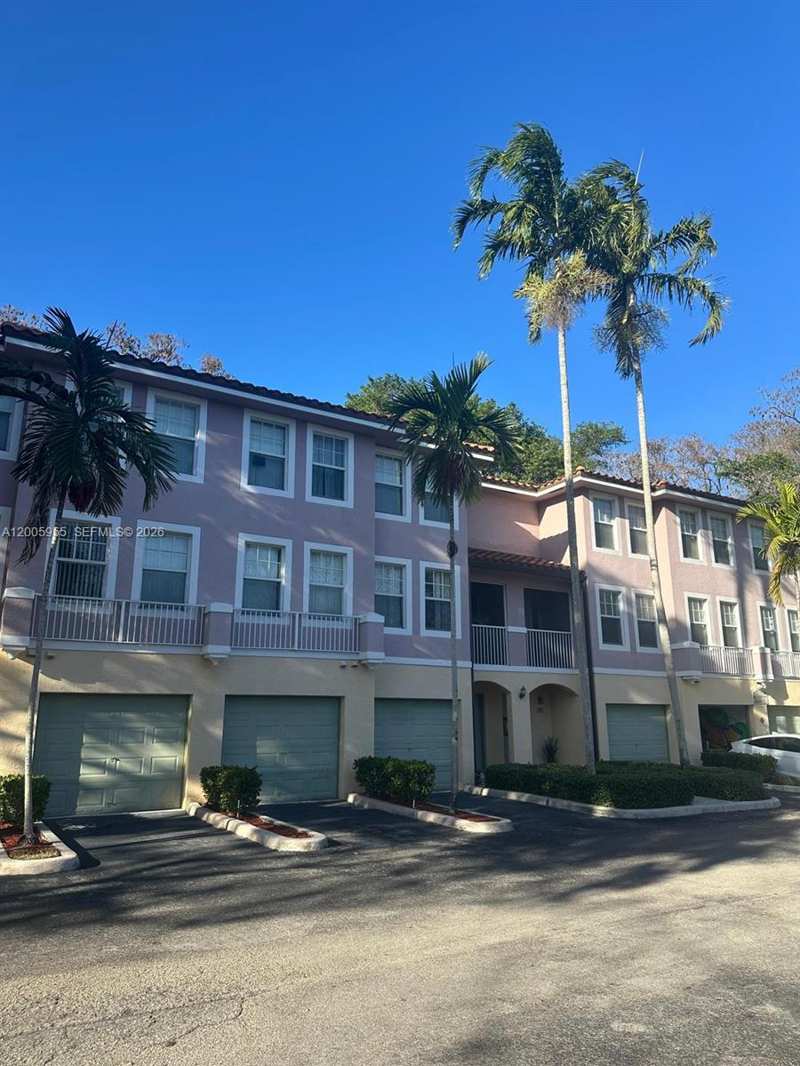 6920 W Sample Rd # 6920, Coral Springs FL 33067