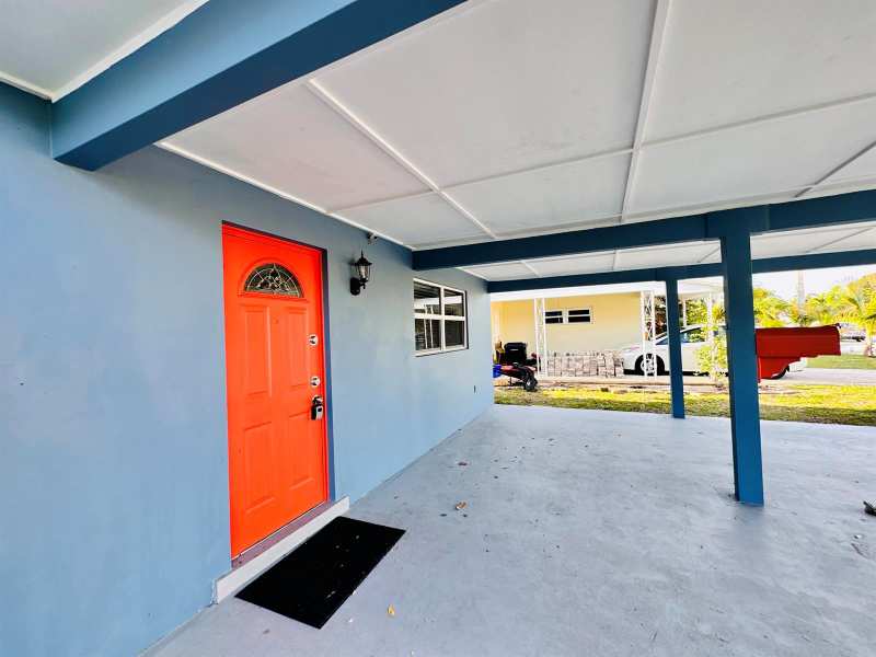 1118 N E Street, FL 33460