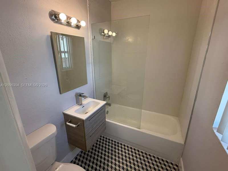 6647 SW 59th Pl # 207, South Miami FL 33143