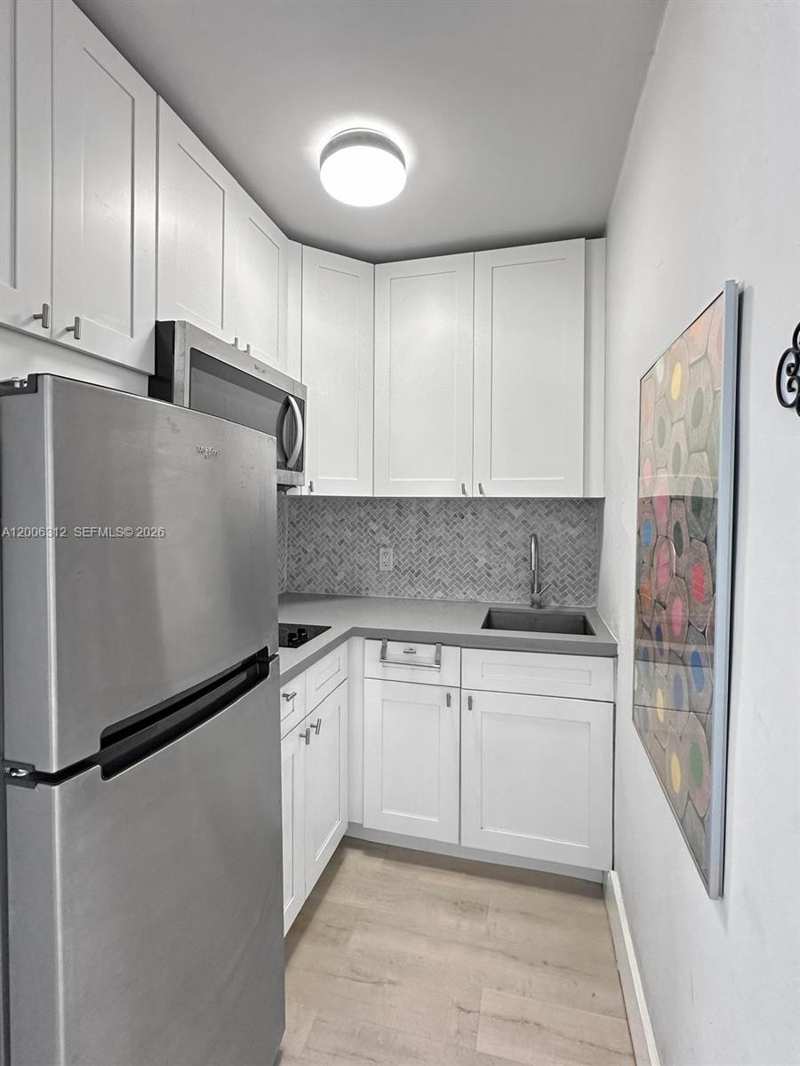 6647 SW 59th Pl # 208, South Miami FL 33143