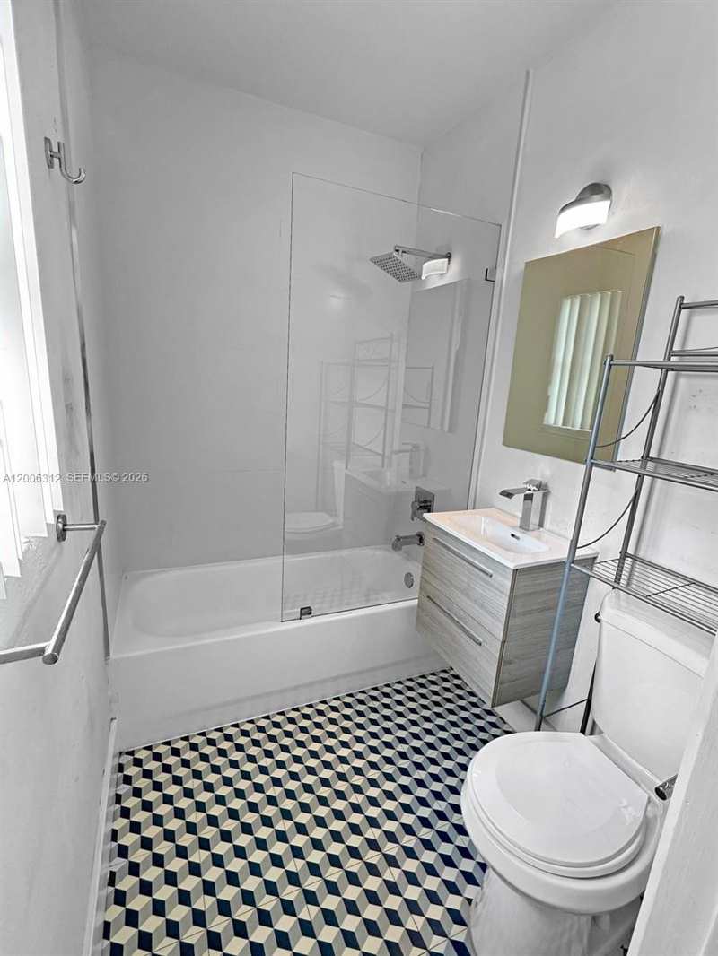 6647 SW 59th Pl # 208, South Miami FL 33143
