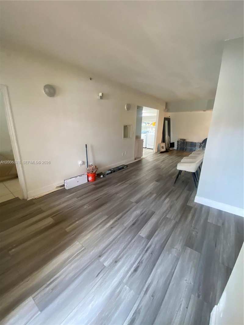 17405 NW 75th Pl # 107, Hialeah FL 33015