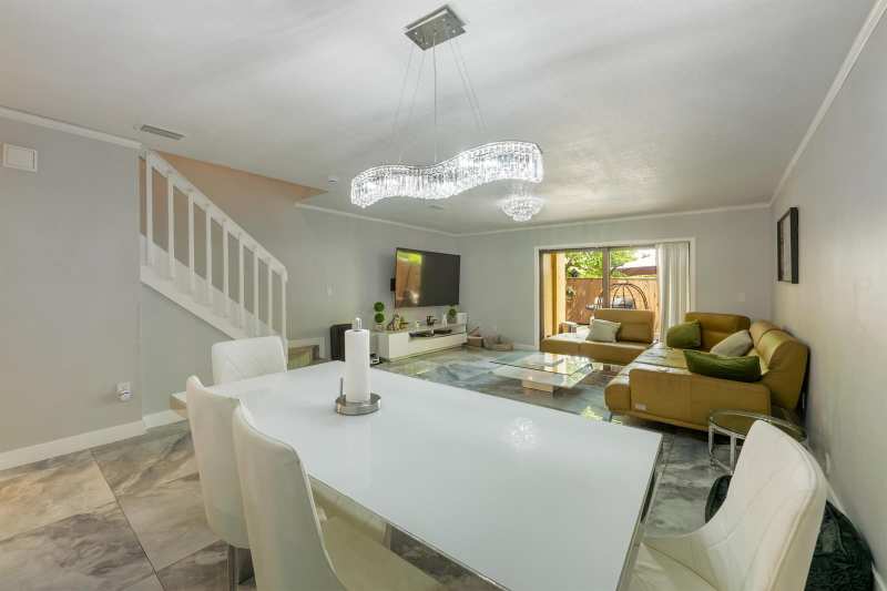 1129 NE 210th Terrace # 210, Miami FL 33179
