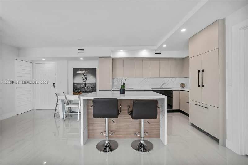 1155 Brickell Bay Dr # 2003, Miami FL 33131