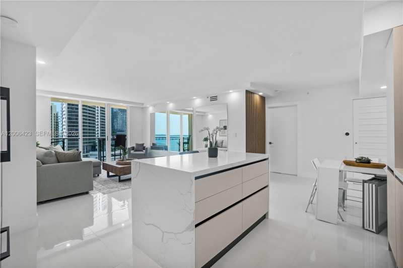 1155 Brickell Bay Dr # 2003, Miami FL 33131