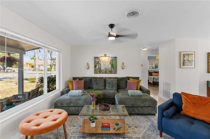 1116 SE 13th Court, Deerfield Beach FL 33441