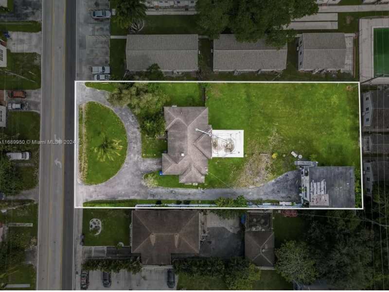 2646 Johnson Street, Hollywood FL 33020