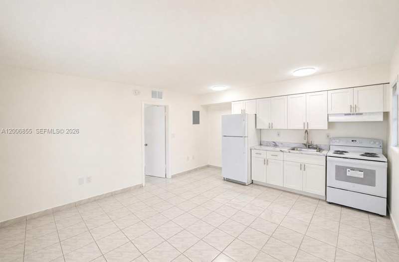 7155 W 14th Ct # 16, Hialeah FL 33014