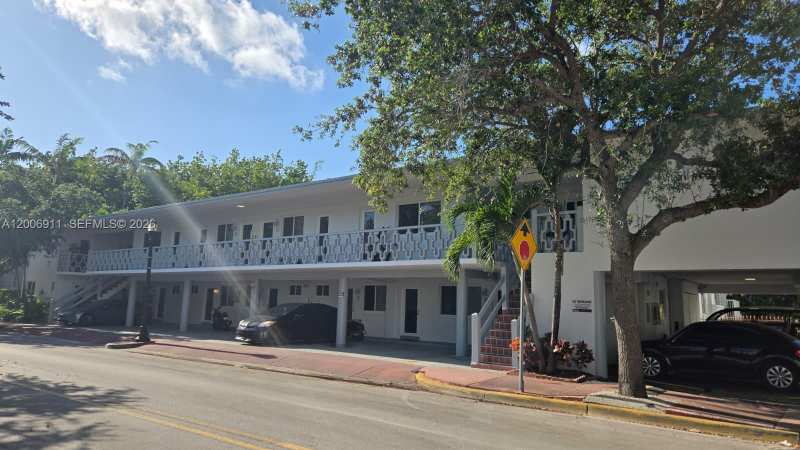 820 3rd St # 14, Miami Beach FL 33139