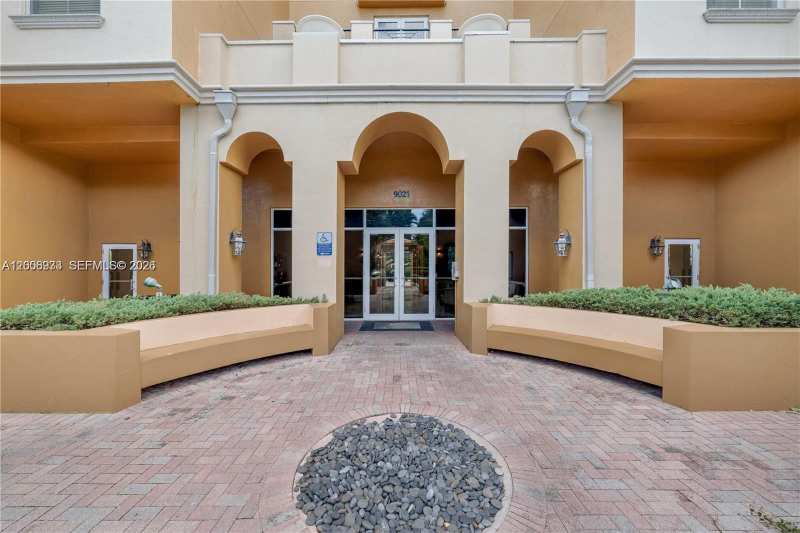 9021 SW 94th St # 509, Miami FL 33176