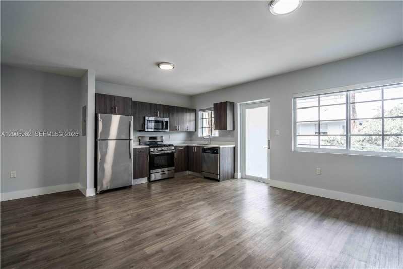 331 85th St # 24, Miami Beach FL 33141