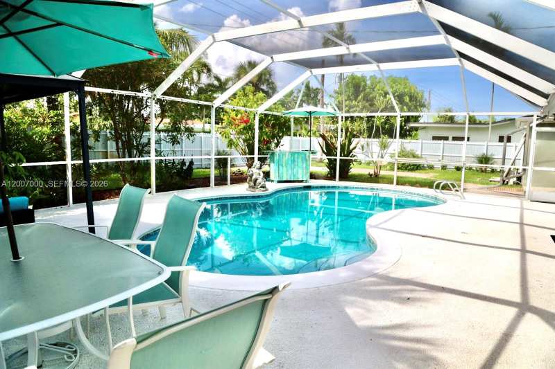 428 N Crescent Dr, Hollywood FL 33021