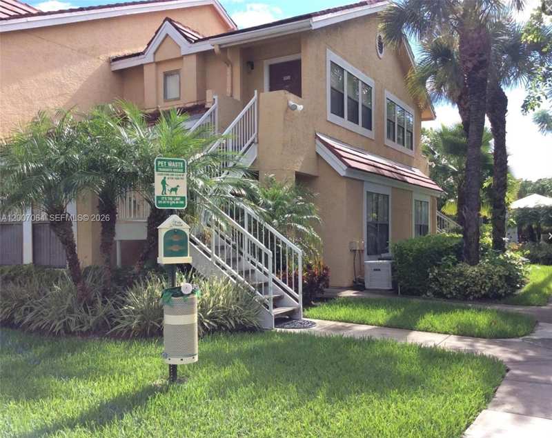 BISCAYNE BEACH CLUB CONDO