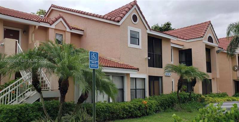 BISCAYNE BEACH CLUB CONDO