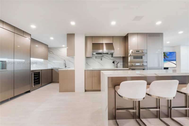 2901 S Bayshore Dr # 5E, Miami FL 33133
