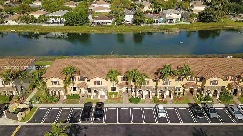 500 SE 32nd Ave, Homestead FL 33033
