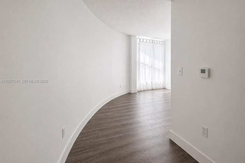 6580 INDIAN CREEK DR # 511, Miami Beach FL 33141