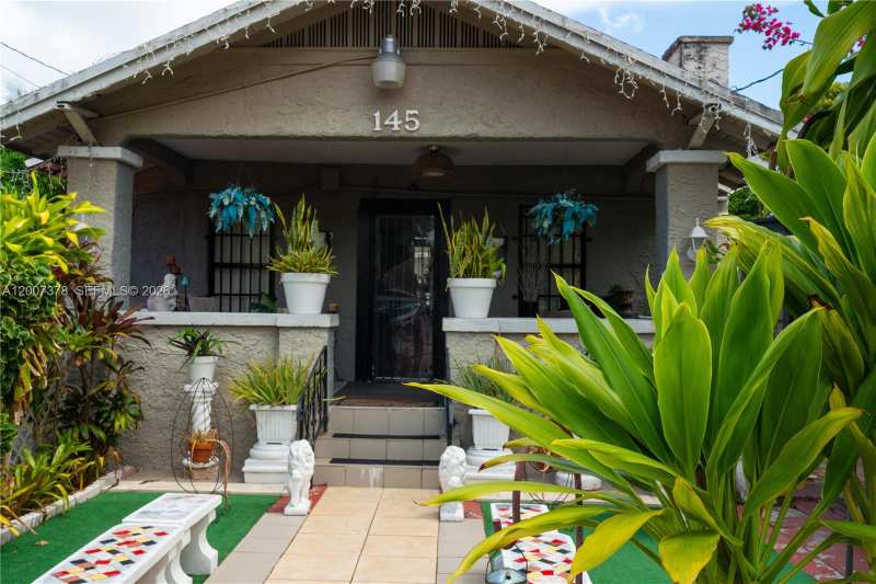 145 NW 31st St, Miami FL 33127